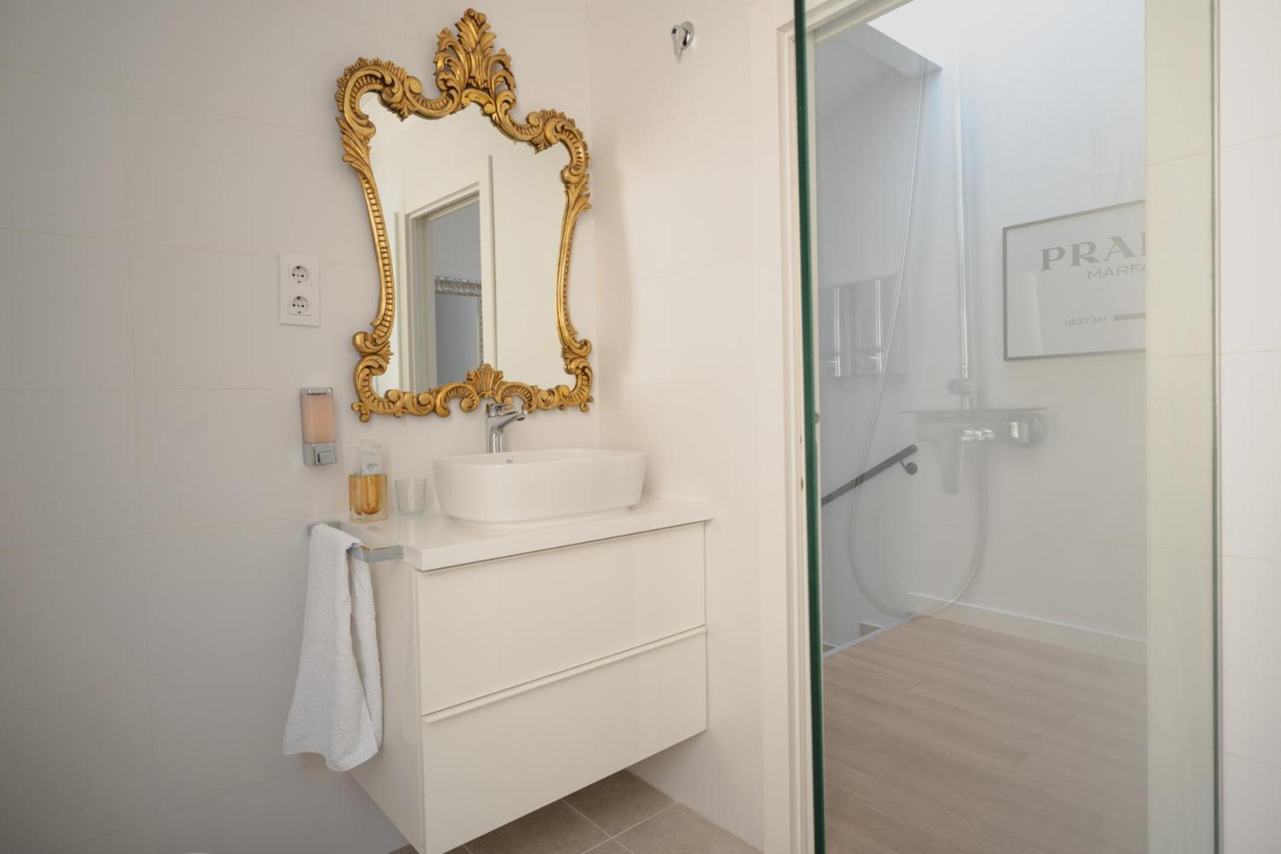 Villa Conde L'Hospitalet de Llobregat Bagian luar foto